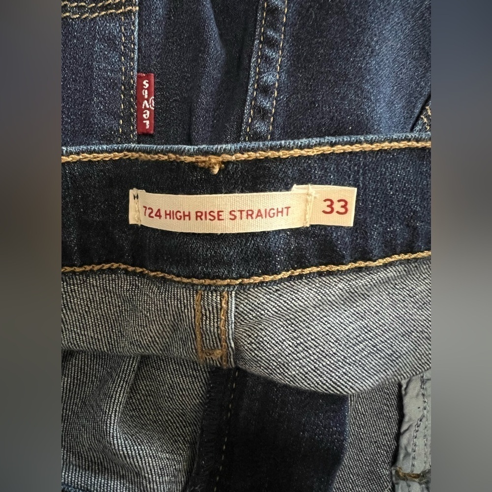 Levi’s 724 High Rise Straight - Picture 5 of 7